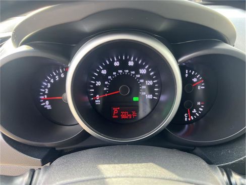 Used 2012 Kia Soul + w/ Audio Pkg image 16