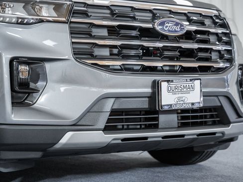 Certified 2025 Ford Explorer Active w/ Active Comfort Package image 11