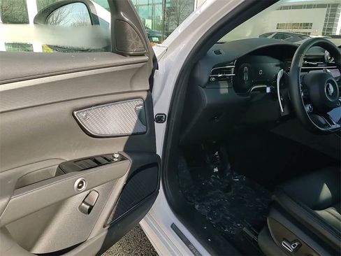 Certified 2024 Maserati Grecale GT image 19