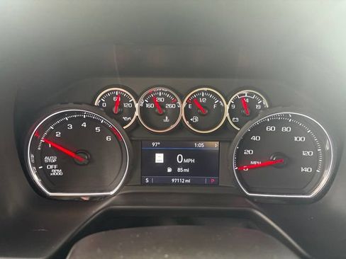 Used 2021 Chevrolet Suburban LT w/ LT Signature Package RWD image 23