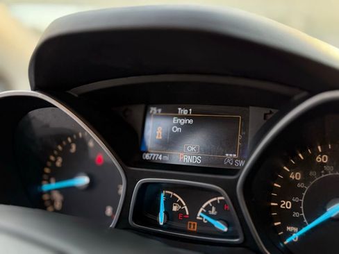 Used 2017 Ford Escape Titanium w/ Equipment Group 301A image 21