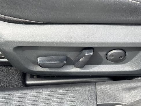 Certified 2023 Nissan Rogue SL w/ SL Premium Package image 18