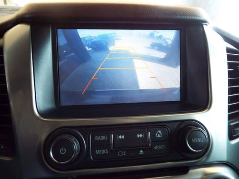 Used 2015 Chevrolet Suburban LTZ image 18