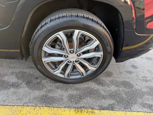 Used 2018 GMC Terrain Denali w/ Comfort Package image 9