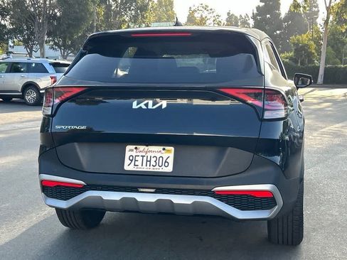 Used 2023 Kia Sportage EX FWD image 3