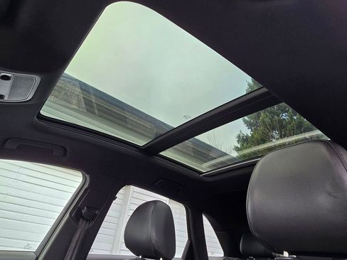 Used 2018 Audi Q3 2.0T Premium image 52