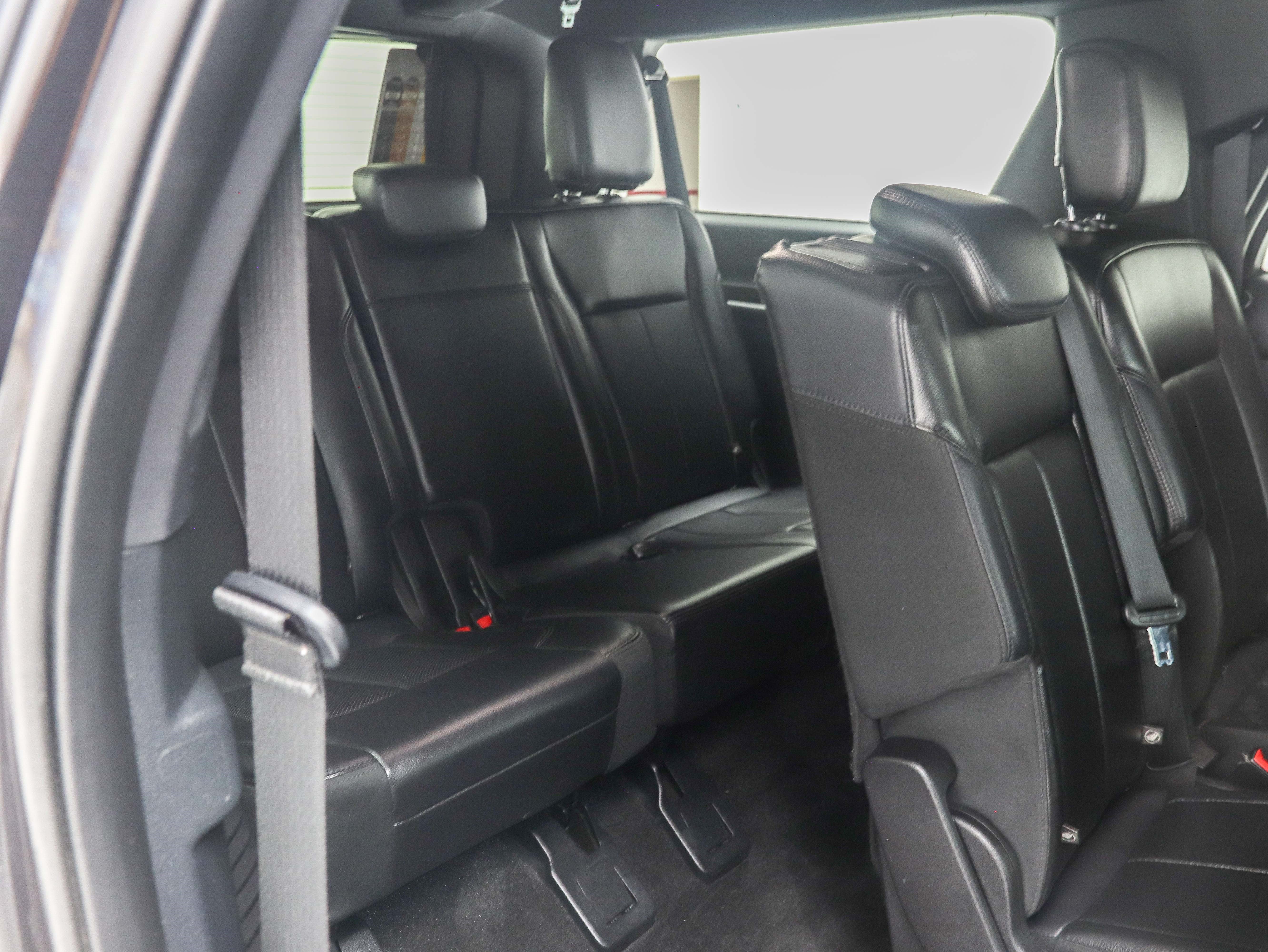 Used 2020 Ford Expedition Max XLT w/ Equipment Group 202A AWD/4WD image 17