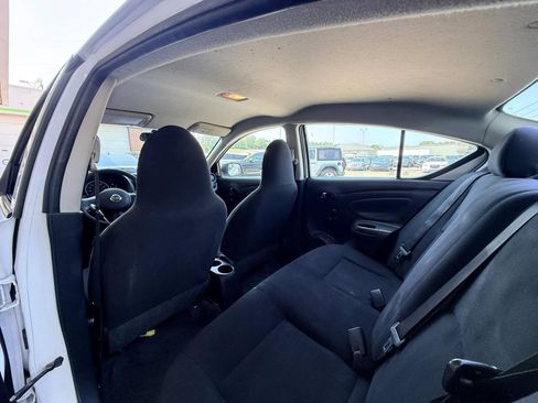 Used 2014 Nissan Versa S FWD image 14