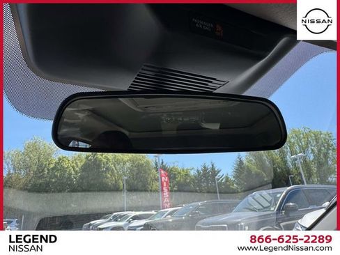 Used 2025 Nissan Kicks SV w/ SV Premium Package AWD/4WD image 32