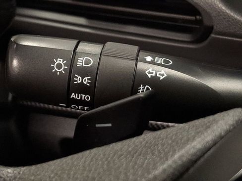 Certified 2024 Subaru Crosstrek 2.0i Premium image 25