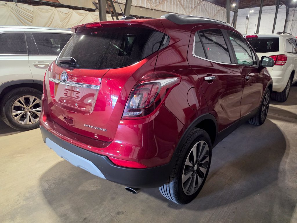 Used 2021 Buick Encore Preferred FWD image 2