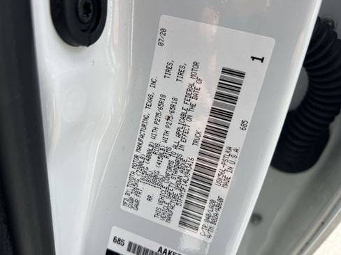 Used 2020 Toyota Tundra Limited w/ Limited Premium Package AWD/4WD image 29