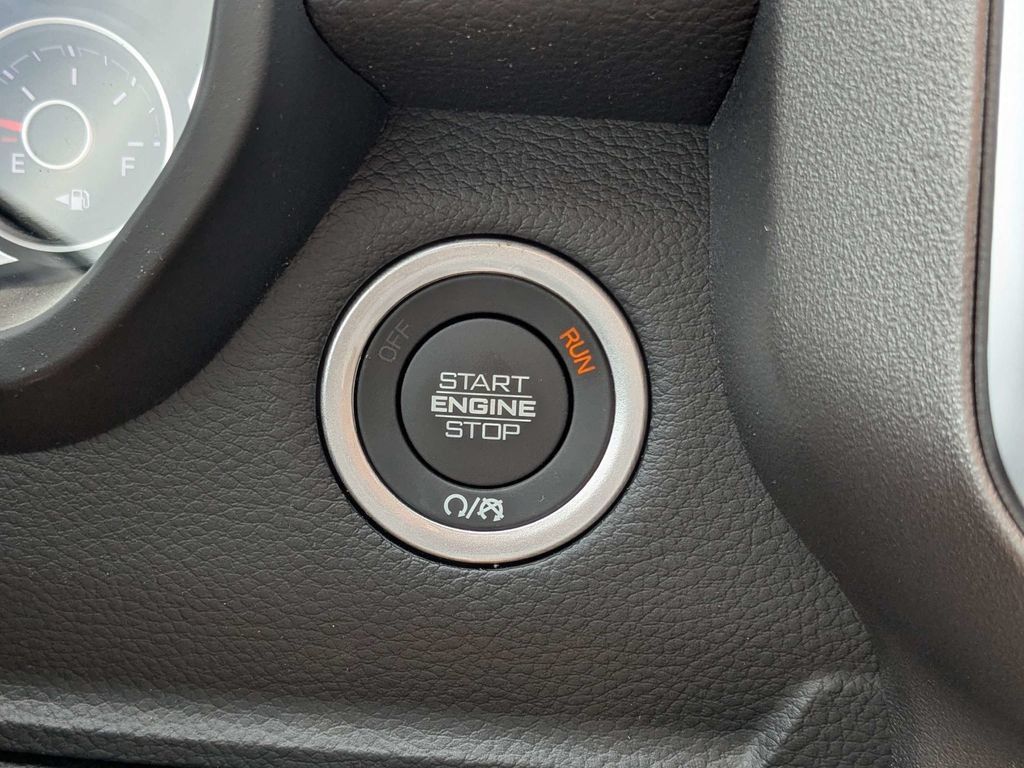 New 2026 RAM 1500 Big Horn AWD/4WD image 28