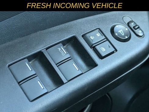 Used 2016 Honda CR-V LX image 19