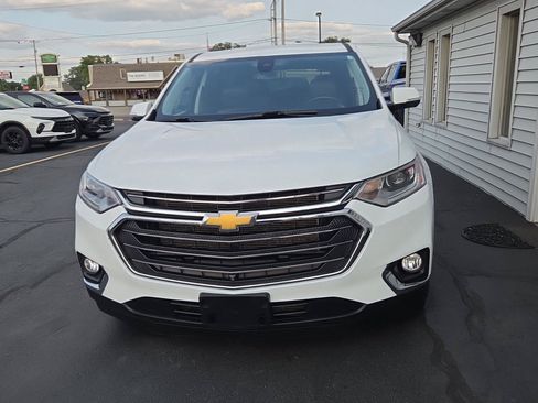 Used 2020 Chevrolet Traverse LT w/ LT Premium Package FWD image 5