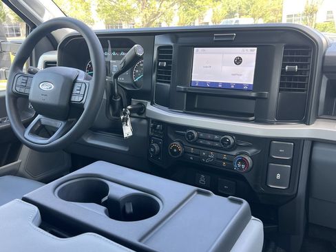 New 2026 Ford F250 XL AWD/4WD image 3