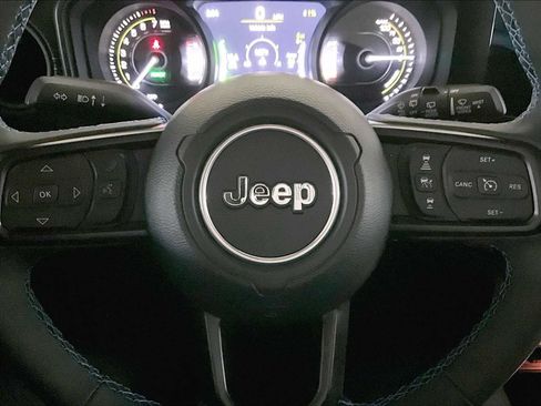 Used 2024 Jeep Wrangler Unlimited Rubicon 4xe image 18