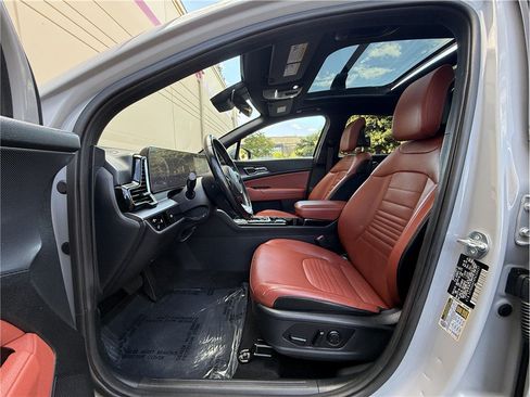 Used 2023 Kia Sportage SX FWD image 10