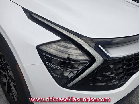 Used 2024 Kia Sportage EX FWD image 6
