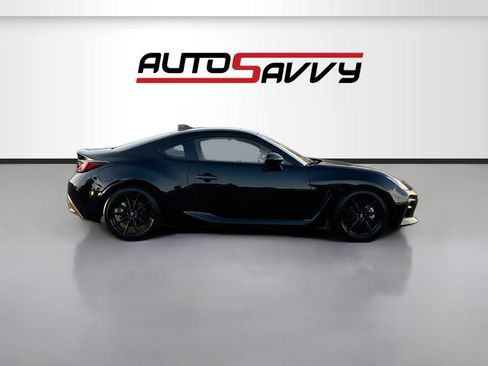 Used 2025 Toyota GR86 Premium RWD image 8