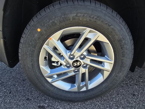 New 2026 Hyundai Tucson SE image 10