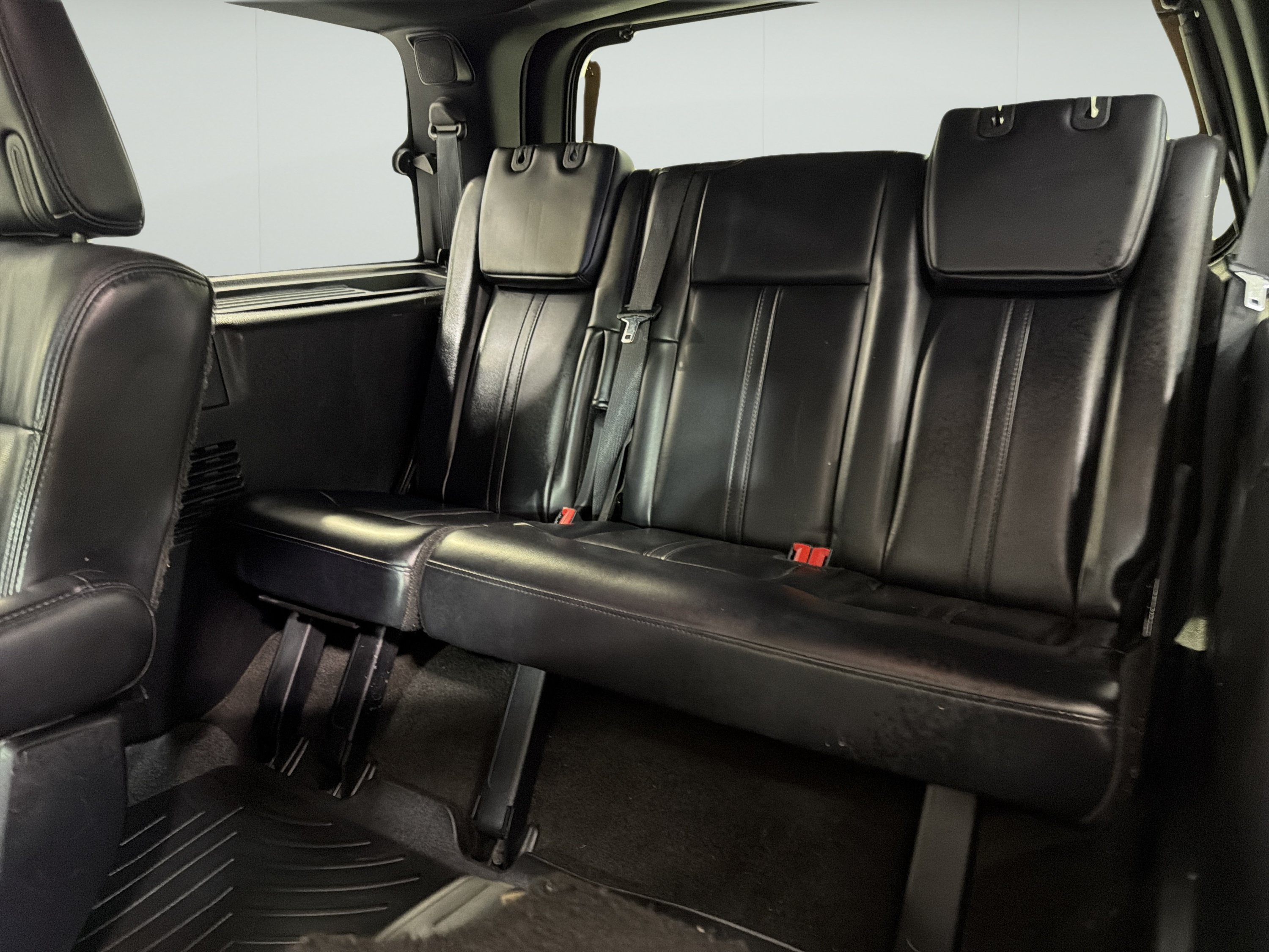 Used 2015 Lincoln Navigator 2WD image 11