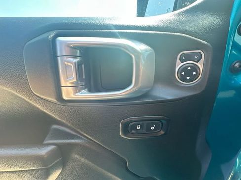 Used 2020 Jeep Wrangler Unlimited Sport AWD/4WD image 25