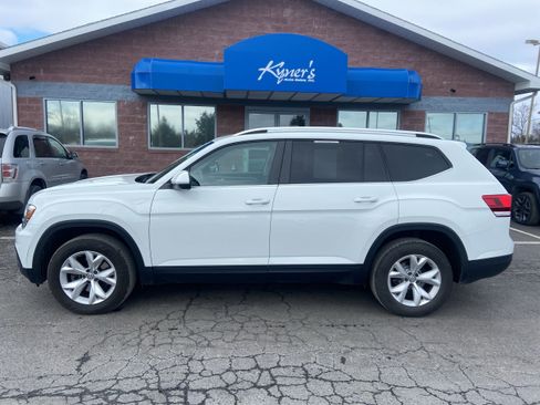 Used 2018 Volkswagen Atlas SE image 3
