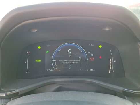 Used 2025 Toyota Camry SE image 24