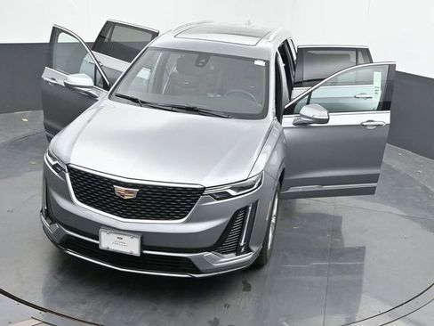 New 2025 Cadillac XT6 Luxury image 55