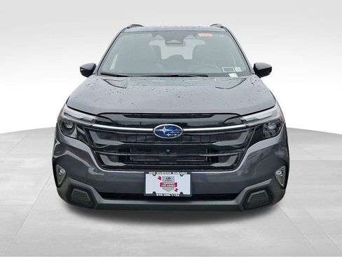 Used 2025 Subaru Forester Touring w/ Touring Package image 2