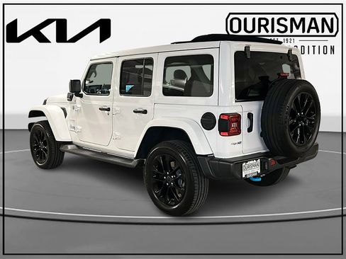 Used 2024 Jeep Wrangler Unlimited Sahara image 3