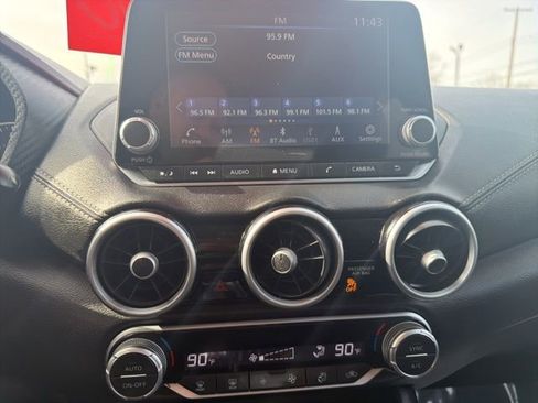 Used 2021 Nissan Sentra SV image 13