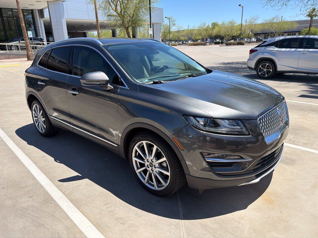 Used 2019 Lincoln MKC Reserve w/ MKC Technology Package FWD image 2