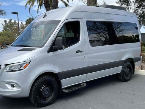 Used 2023 Mercedes-Benz Sprinter 2500 image 52