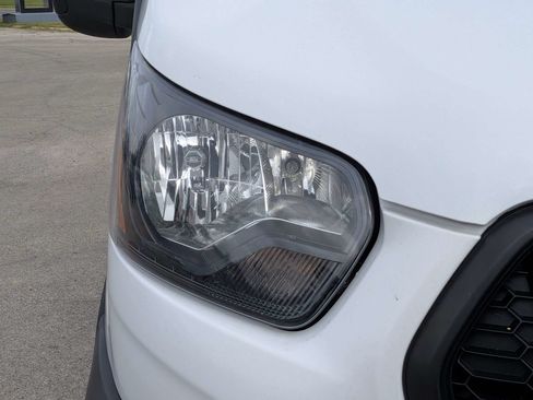 Used 2024 Ford Transit 150 Low Roof RWD image 10