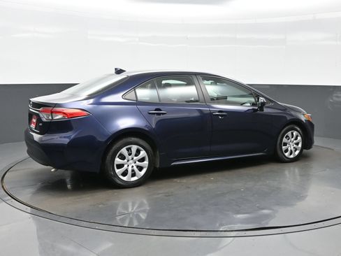 Used 2024 Toyota Corolla LE FWD image 6