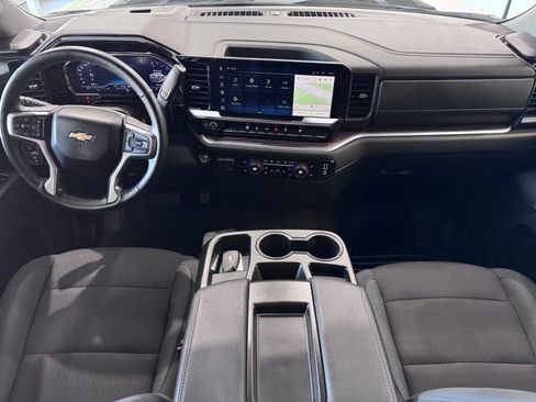 Certified 2025 Chevrolet Silverado 2500 LT w/ Convenience Package AWD/4WD image 14