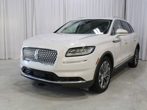 Used 2023 Lincoln Nautilus Reserve w/ Equipment Group 201A AWD/4WD image 37