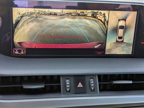 Used 2019 Lexus ES 300h ES 300h Luxury image 15