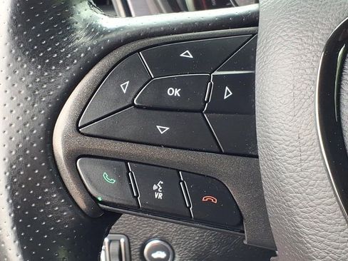 Used 2018 Dodge Challenger R/T RWD image 12