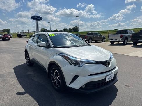 Used 2018 Toyota C-HR XLE FWD image 7