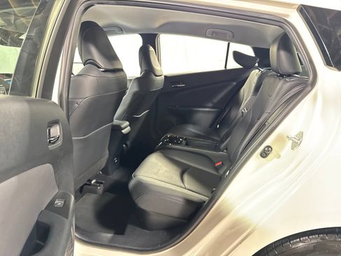 Used 2017 Toyota Prius Prime Premium w/ Carpet Mat Package FWD image 5