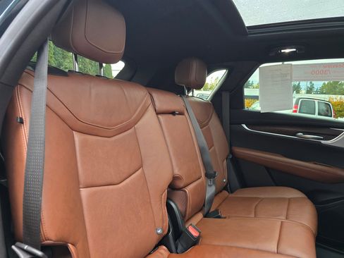 Used 2024 Cadillac XT5 Premium Luxury w/ Technology Package image 12