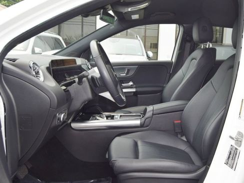 Used 2025 Mercedes-Benz GLA 250 image 16