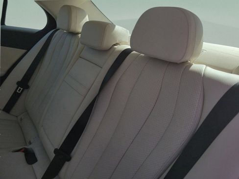Used 2026 Mercedes-Benz E 350 Sedan image 26