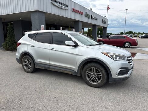 Used 2018 Hyundai Santa Fe Sport FWD image 1