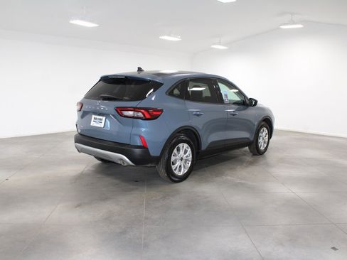 Used 2025 Ford Escape Active image 9