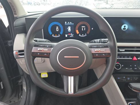 Used 2025 Hyundai Tucson SEL FWD image 14