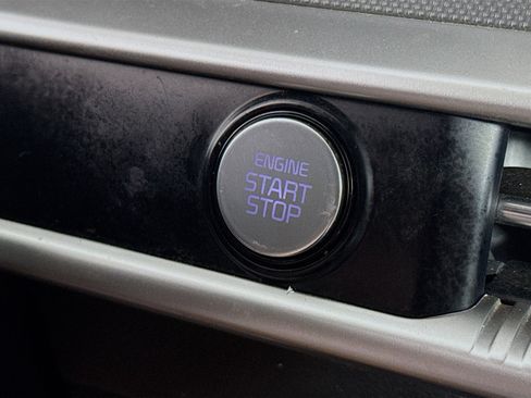 Used 2022 Kia K5 LXS image 21